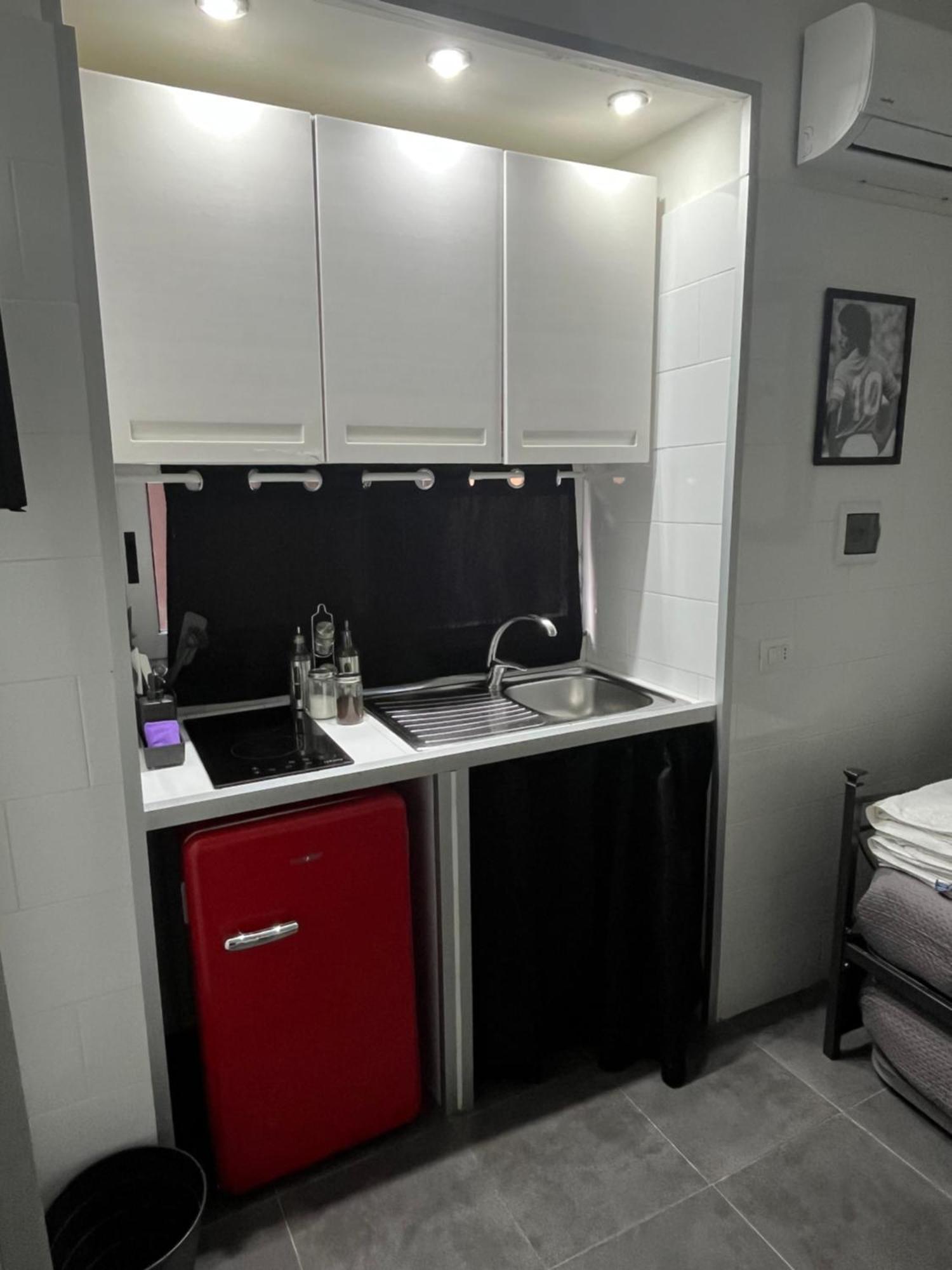 Appartamento Essential Small House Napoli